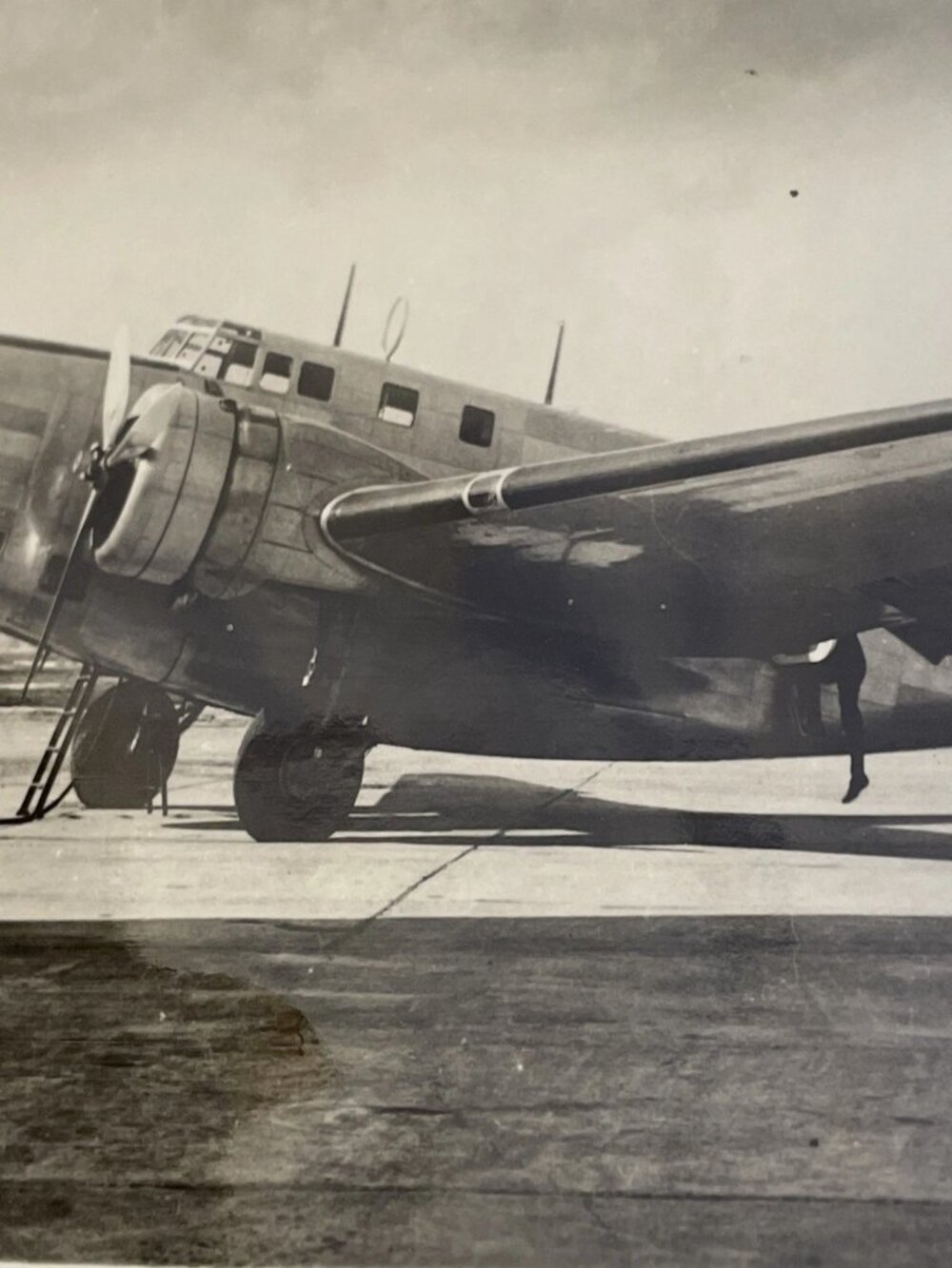Douglas B-18 Bolo Bomber Plane Vintage Photo WW2 USAAC Military Aviation 4x6 BW - Picture 5 of 7